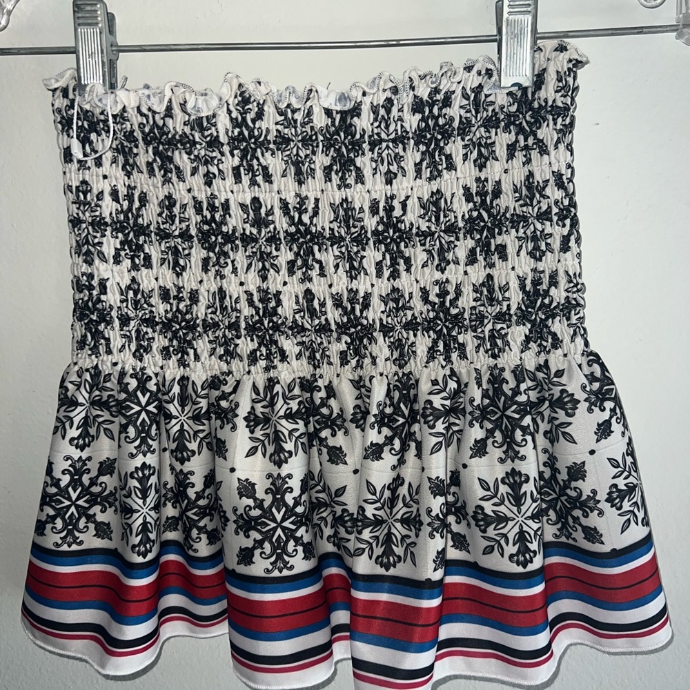 Strapless crop top blouse